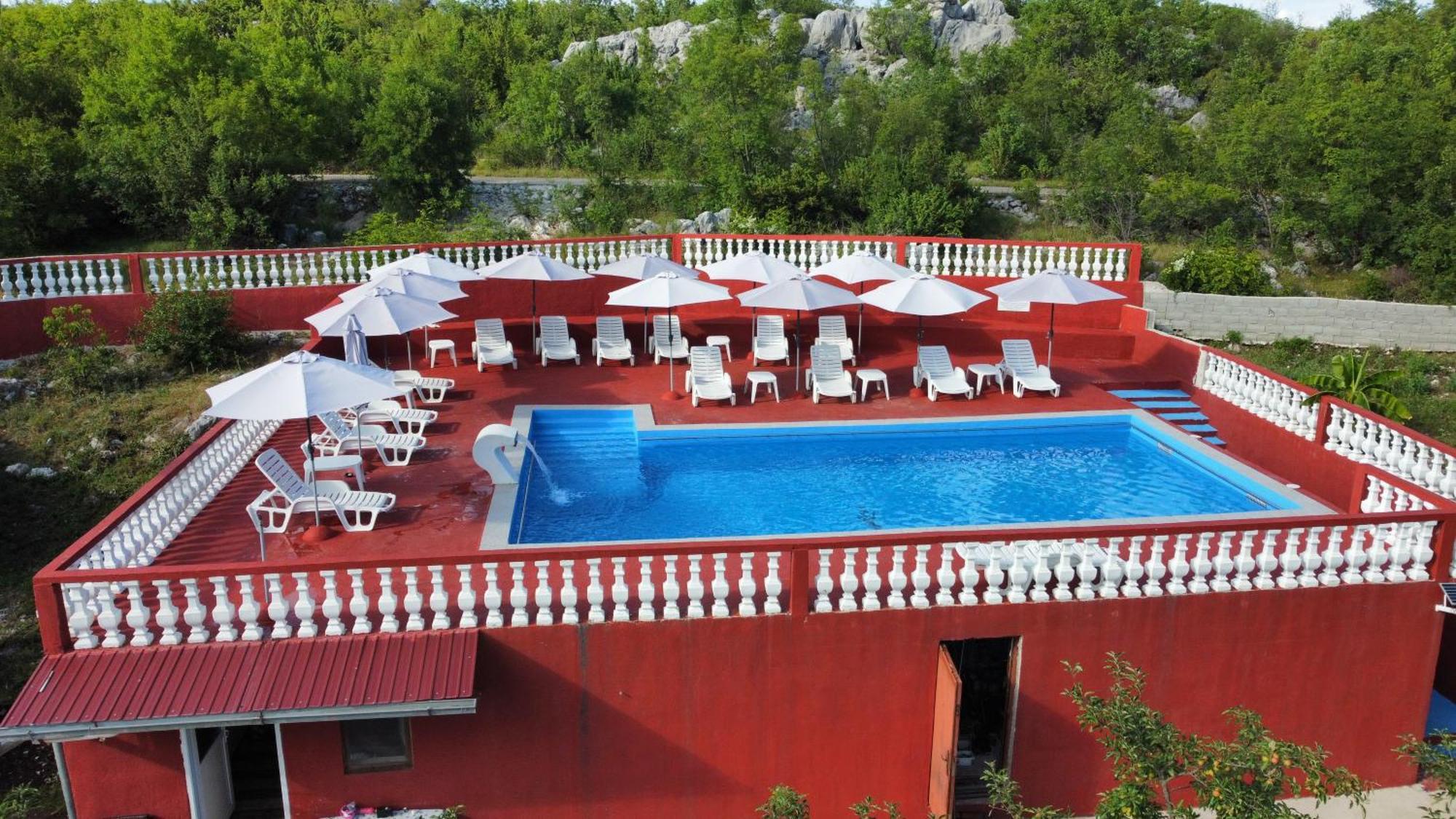 Red Apartman Trebinje Zewnętrze zdjęcie